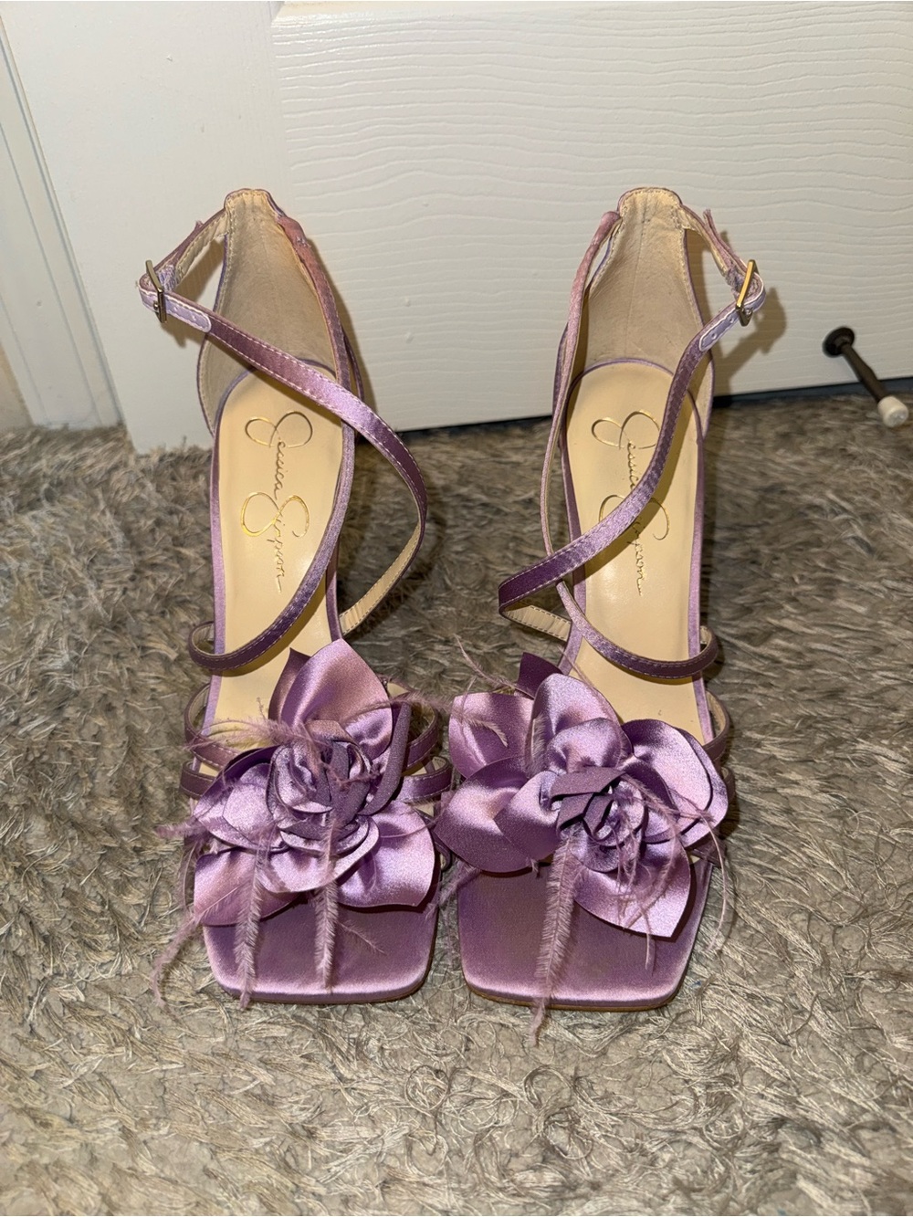 Jessica Simpson Lavender Feather Heels!